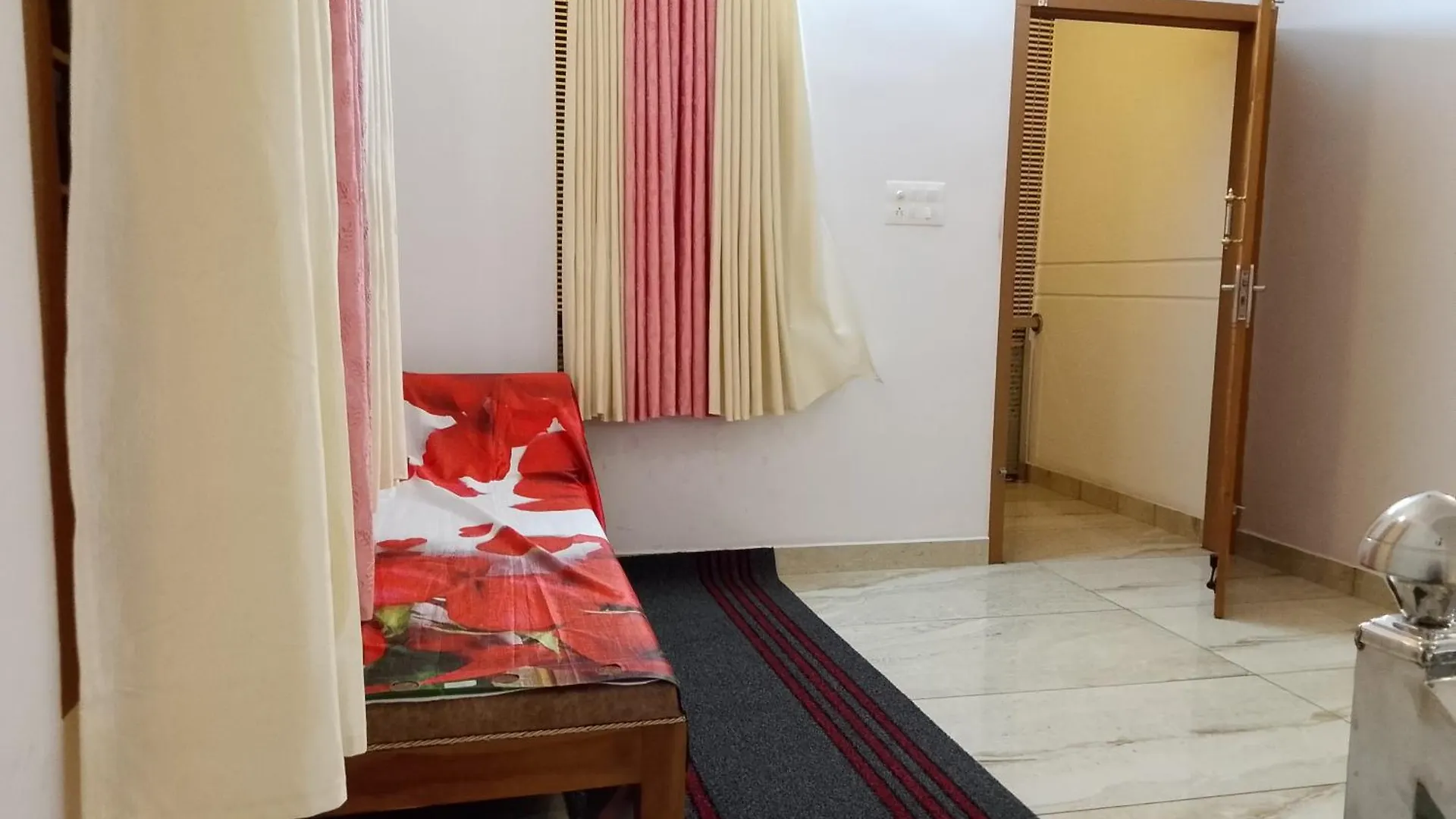 Hill Crown Wonder Palace Kochi